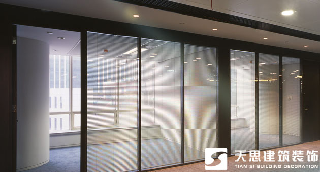 <a href=http://m.monolithvip.com/ target=_blank class=infotextkey>合肥辦公室裝修</a>玻璃