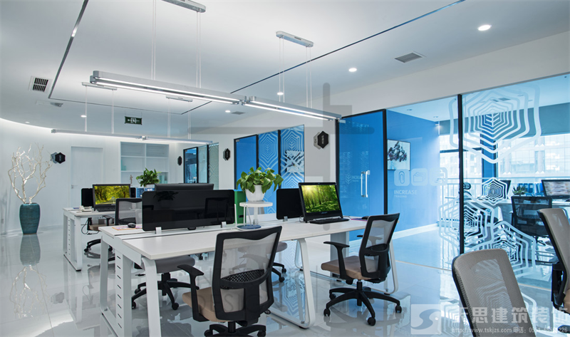 <a href=http://m.monolithvip.com/bangonganli/ target=_blank class=infotextkey>合肥辦公室設計</a>如何體現公司的文化及環境的現代性